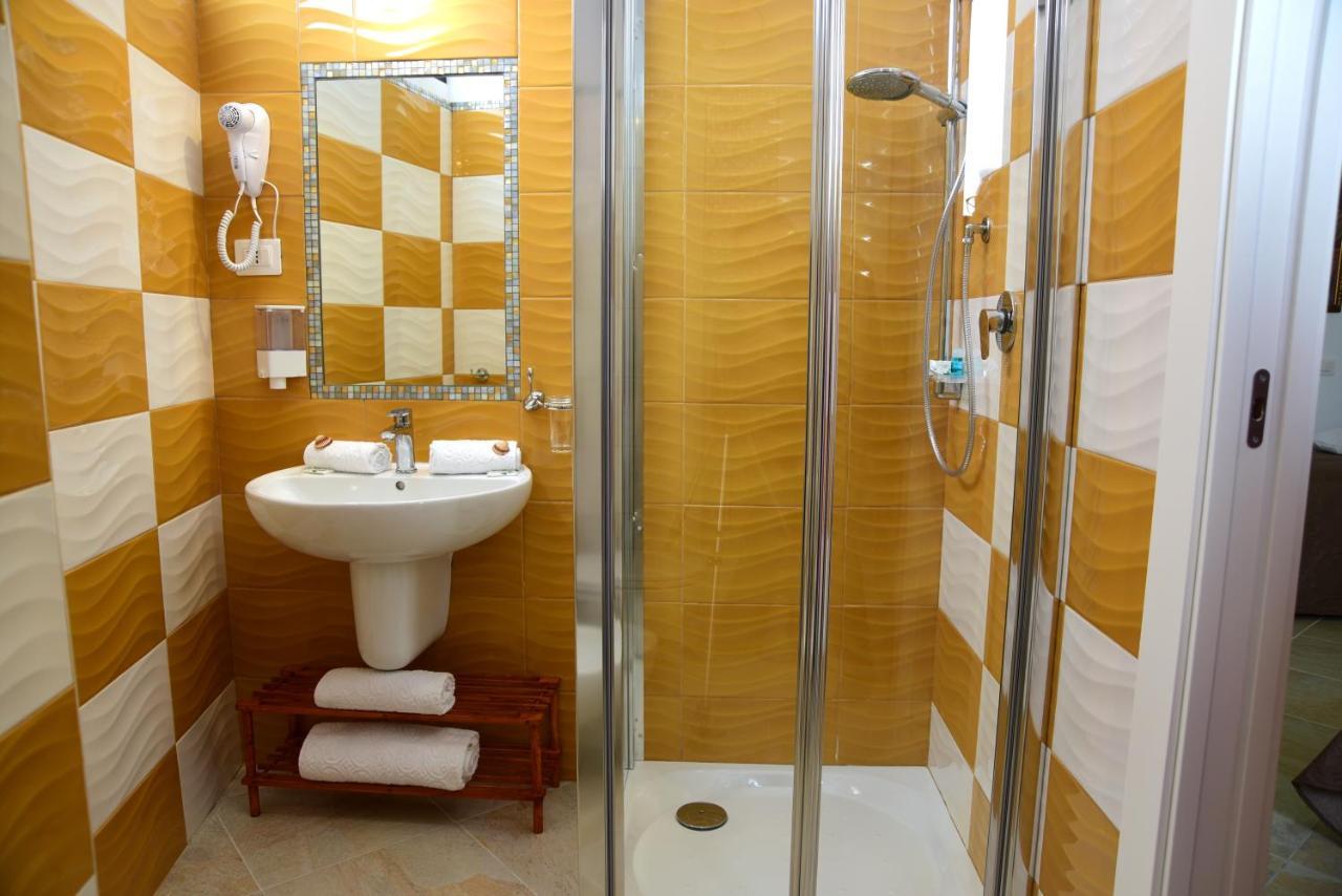 Armonia Rooms Termoli Eksteriør billede